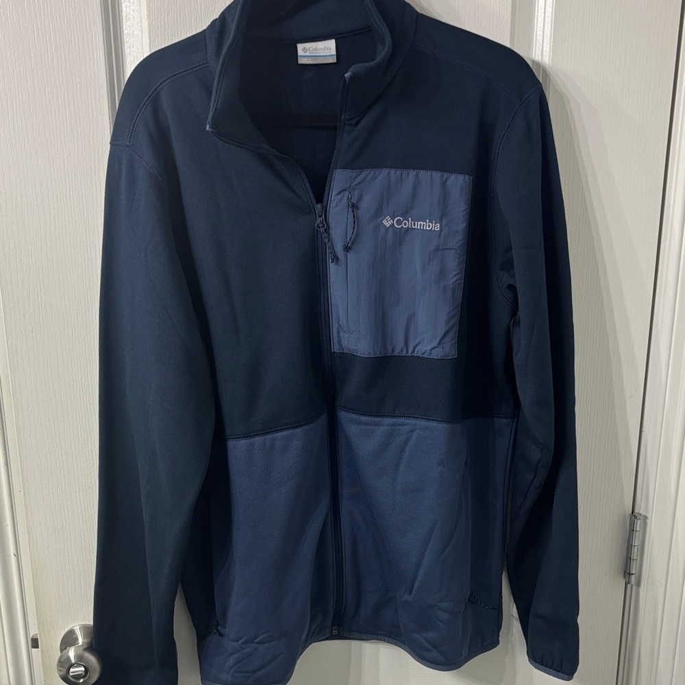 Columbia Dark Blue and Light Blue Zip-Up Fleece Lined Jacket NWOT